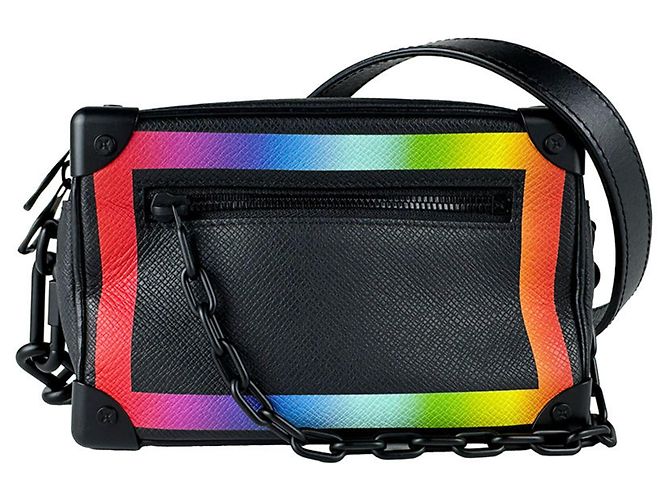 Borsa a tracolla Louis Vuitton Taiga Mini Soft Trunk Nero Multicolore