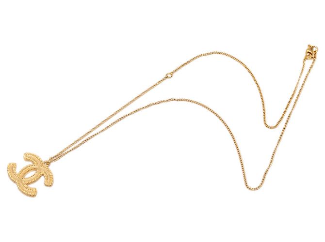 Collier pendentif Chanel CC plaqué or doré