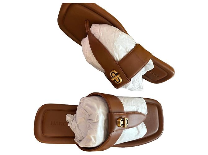 Marc Jacobs brown leather flat sandals