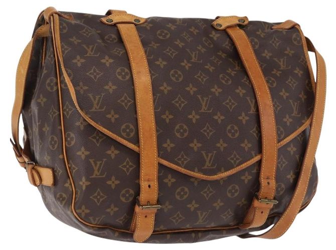 LOUIS VUITTON Monogram Saumur 43 Shoulder Bag M42252 LV