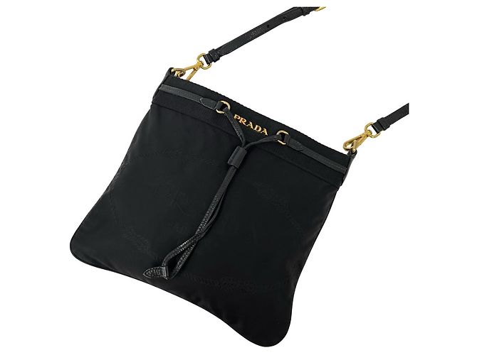Borsa a tracolla Prada in nylon e pelle Nero