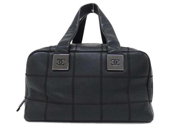 Bolsa Chanel 24184 em couro de bezerro grão preto