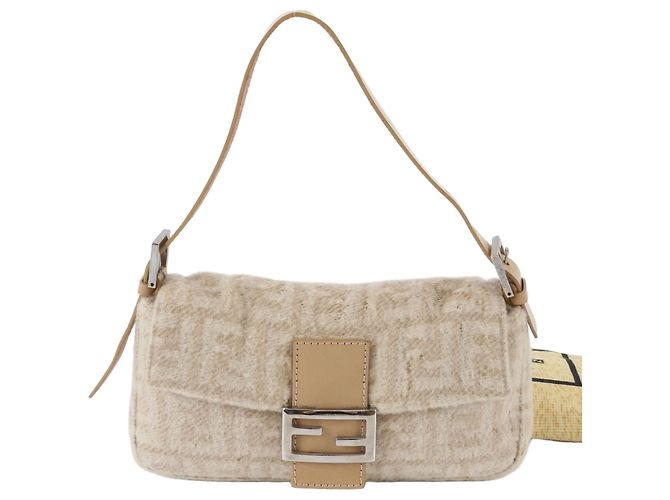 Borsa a secchiello a tracolla Fendi Zucca Mamma Beige Crudo