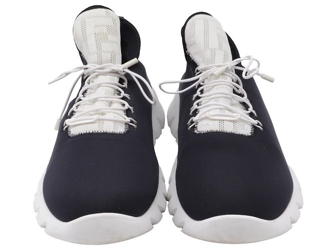 Fendi Low Top Strick-Sneaker aus schwarnem Neopren Schwarz