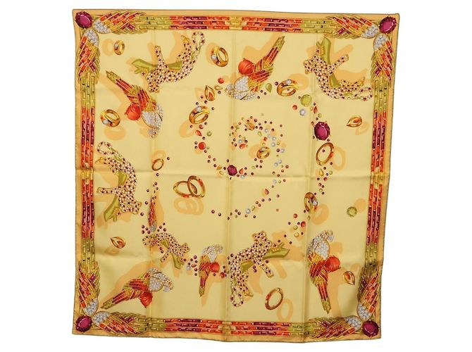 Pañuelo de seda con estampado de joyas CARTIER Amarillo Auth am12255M
