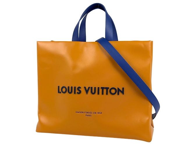 Saco Tote Louis Vuitton em couro Saffron Dourado