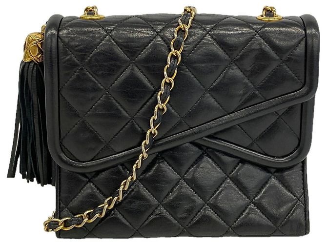 Chanel Matelassé Shoulder Bag Black
