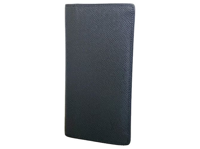 Louis Vuitton Taiga Portefeuille Brazza Long Wallet Blu navy