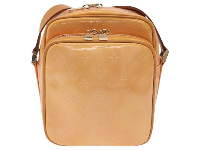 Louis Vuitton Wooster Monogram vernis Jaune