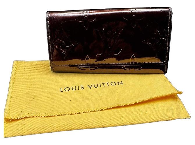 Louis Vuitton Monogram Vernis Key Holder 6 keys Dark brown