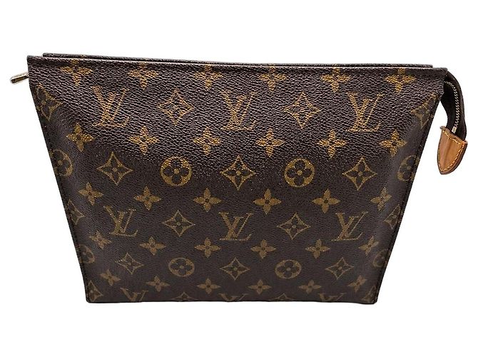 Louis Vuitton Pochette Toiletry Bag Monogram Canvas Marrom