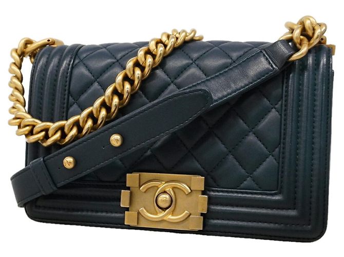 Borsa a tracolla Chanel Boy Chain Blu navy