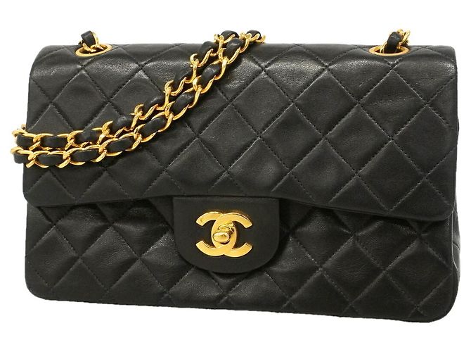 Borsa a tracolla Chanel Matelassé Nero