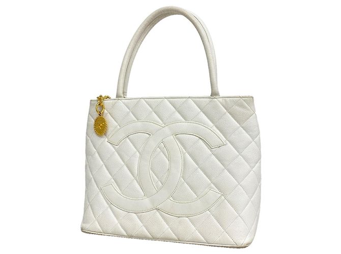Saco Tote Chanel em couro de bezerro grão branco
