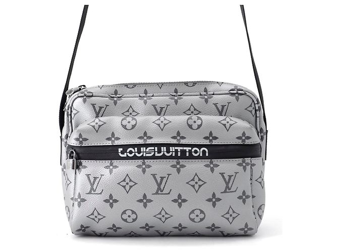 Louis Vuitton Monogram Reflect PM Shoulder Bag Black