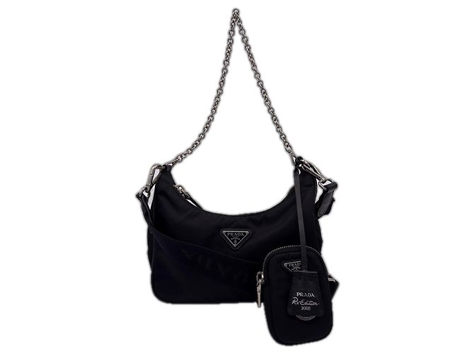 Borsa a tracolla Prada Re-Edition 2005 in nylon Nero