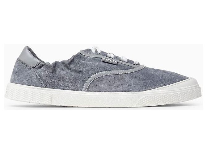 Moncler Baskets VERA en daim Light Blue Bleu