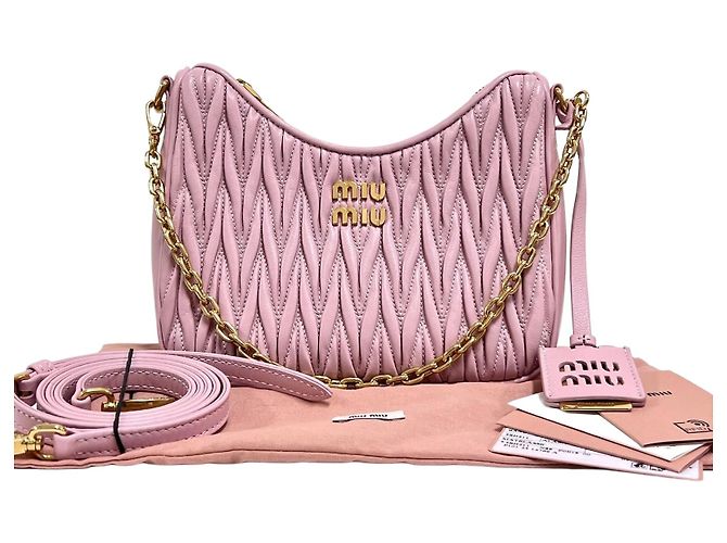 Miu Miu Bolsa Crossbody com Corrente Napappa Rosa