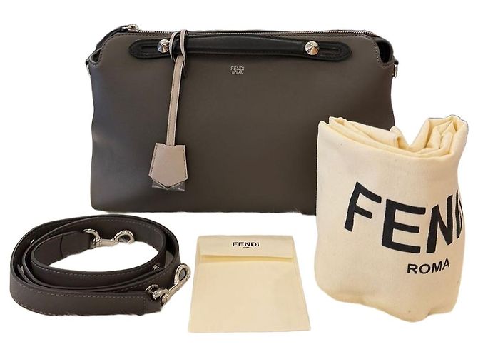Fendi Saco Tote By The Way Cinza Large Marrom