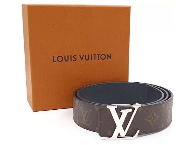 Louis Vuitton Cinturón Monograma Reversible Plata