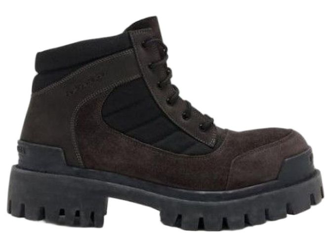 Balenciaga Botas Combat Strike Low Marrom