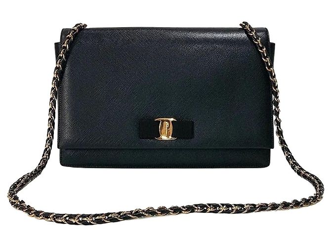 Salvatore Ferragamo Saffiano Vara Change Large Noir