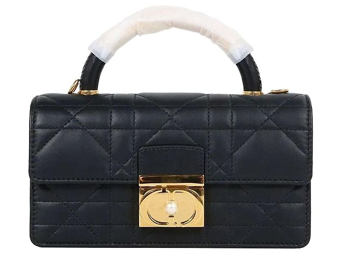 Dior Bolsa Mini Macro Cannage em pele de vitelo não utilizada Preto