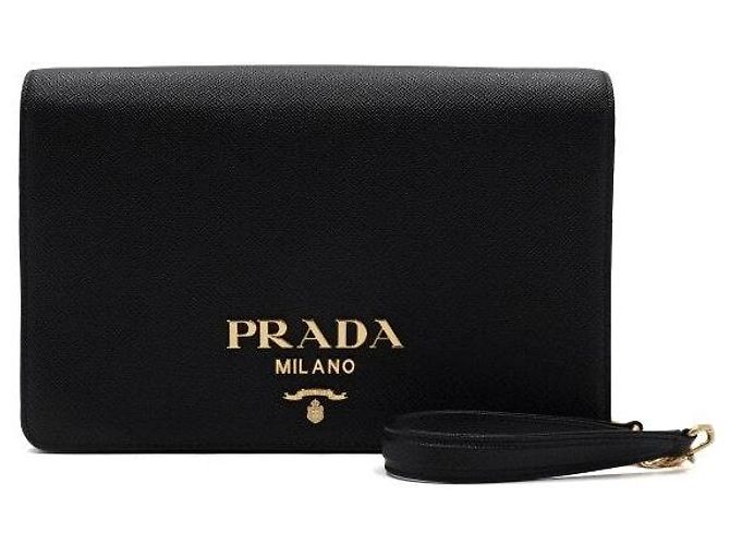 Prada Bolsa de Ombro e Crossbody com Aba em Couro Saffiano Preto