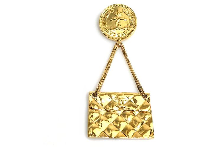 Chanel Brosche aus goldfarbenem Metall Golden