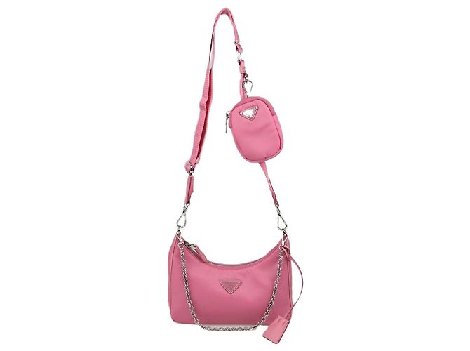 Bolsa de Ombro Prada Re-Edition 2005 em Nylon Rosa e Couro Saffiano