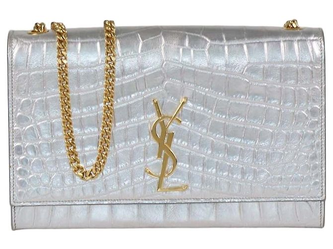 Borsa a spalla Medium Kate in pelle embossed effetto coccodrillo argento Saint Laurent