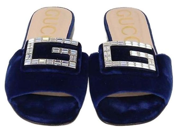 Sandali slide Madelyn in velluto blu con gioielli Gucci