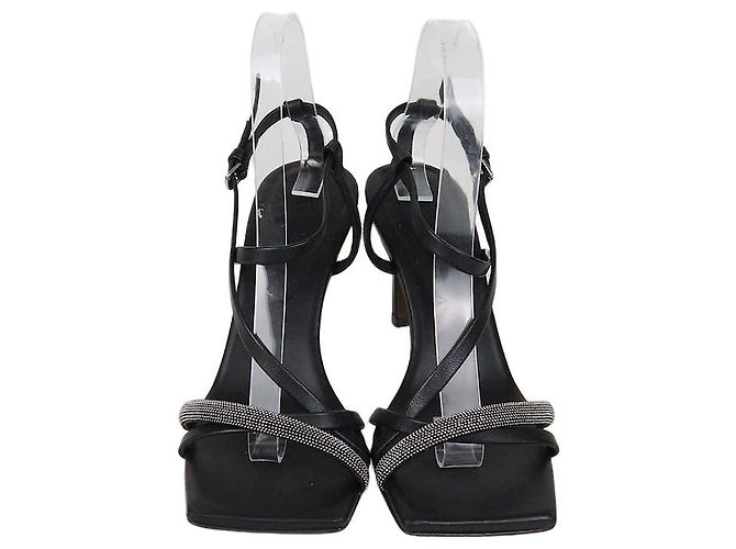 Brunello Cucinelli Knöchelsandalen aus schwarzem Leder mit Perlendetails