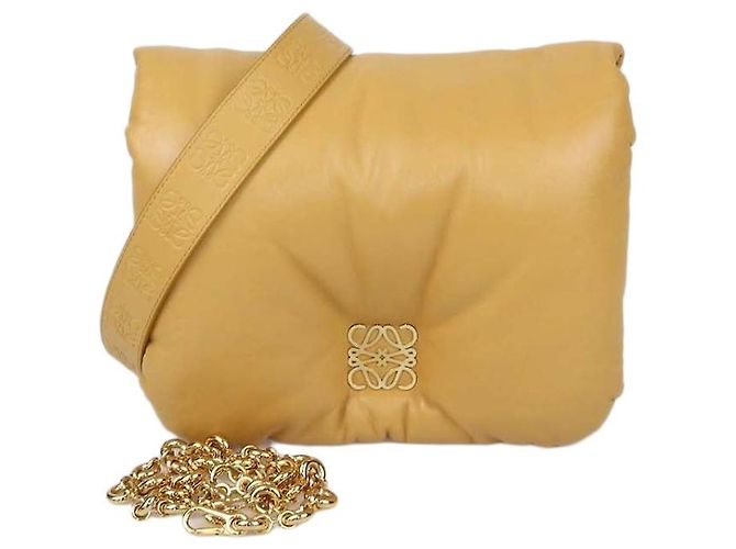 Bolsa de Ombro Goya Puffer em Couro Tan Loewe