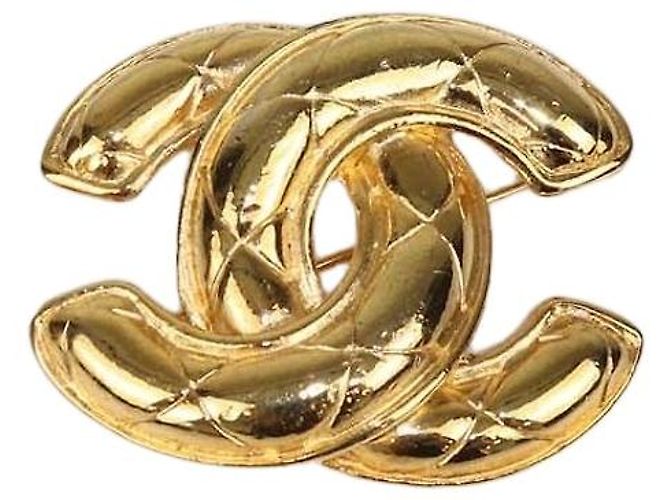 Chanel CC gesteppte Brosche goldplattiert Golden