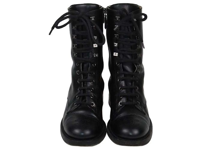 Botas de combate Chanel de piel negra con puntera CC Negro