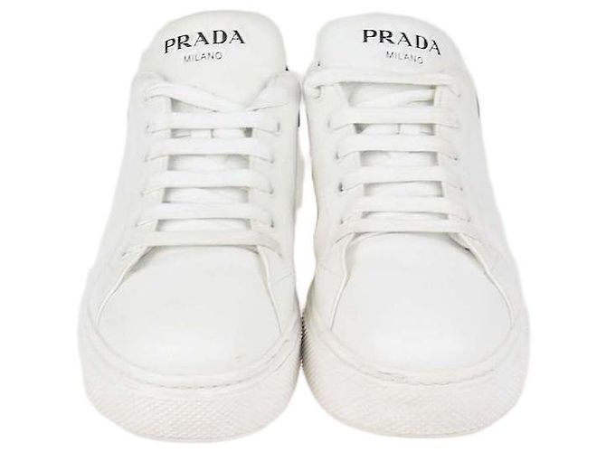 Baskets à lacets Macro en cuir blanc/noir Prada