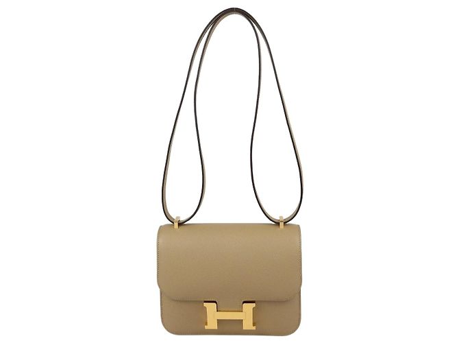 Hermès Bolsa Mini Constance Hermes Poussiere em couro Epsom Taupe