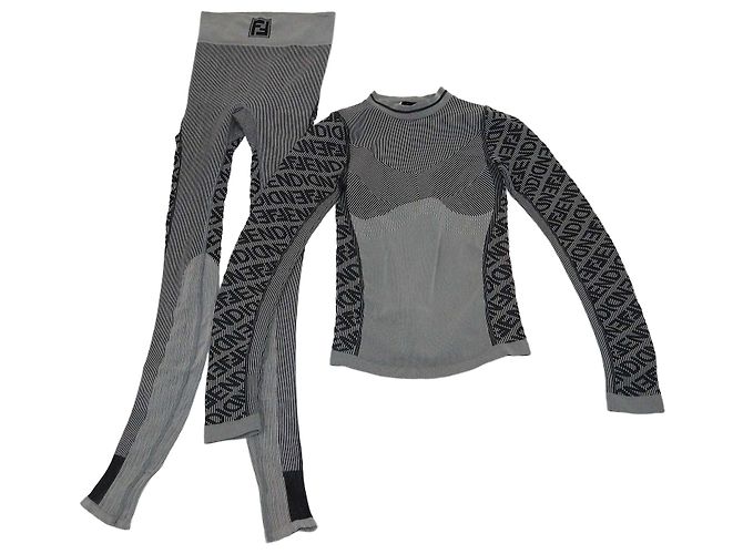 Fendi Jersey-Set aus gestreiftem Logo-Print-Pullover und Leggings in Grau/Schwarz