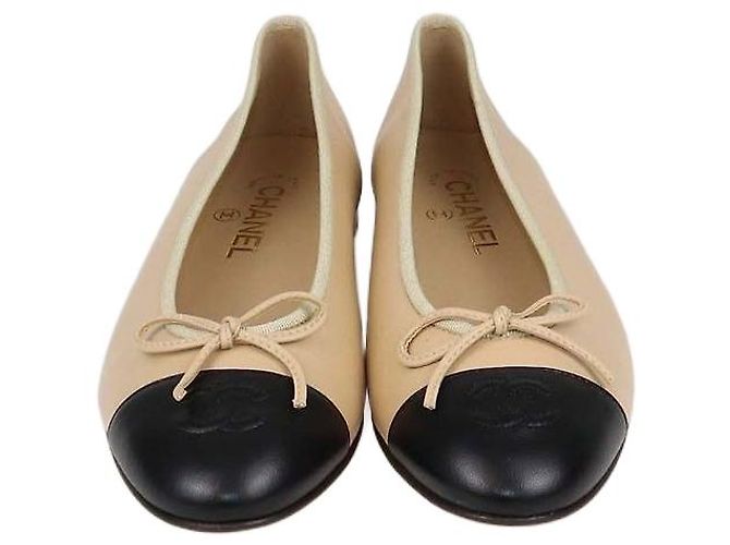 Bailarinas Chanel Beige/Black Leather Bow CC Cap Toe Negro