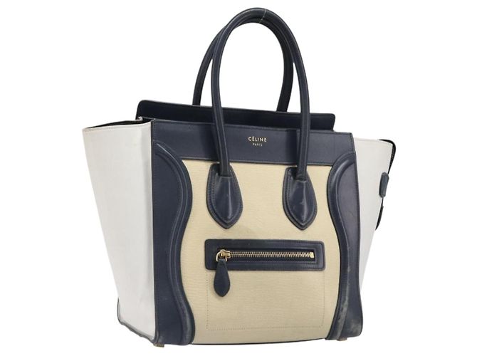 Céline Bolso de mano CELINE Luggage Micro shopper de cuero blanco con herrajes dorados Auth 198867A