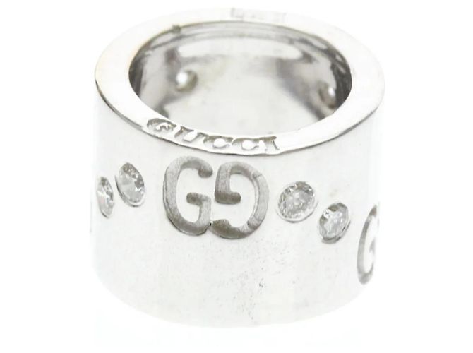 Pendente Gucci Icon in oro bianco e diamanti Argento