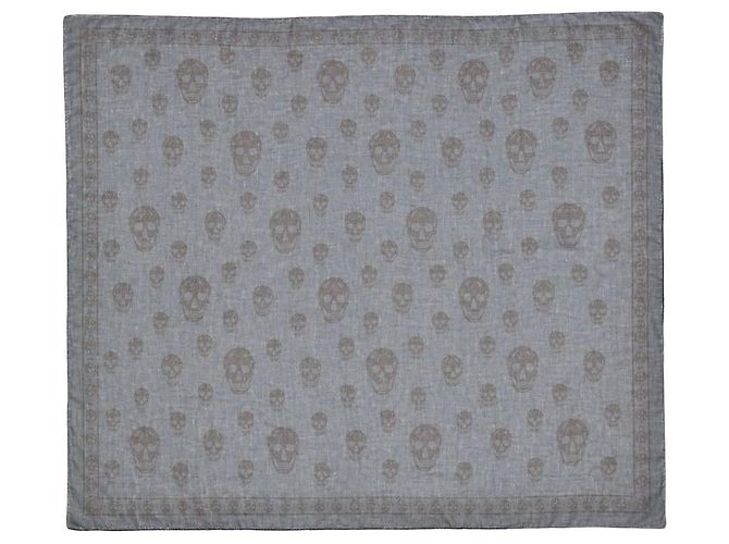 Alexander Mcqueen Sciarpa in seta blu navy con stampa a teschi