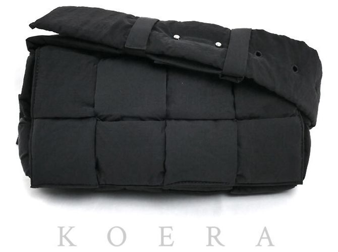 Borsa a tracolla Bottega Veneta Padded Tech Cassette Nero