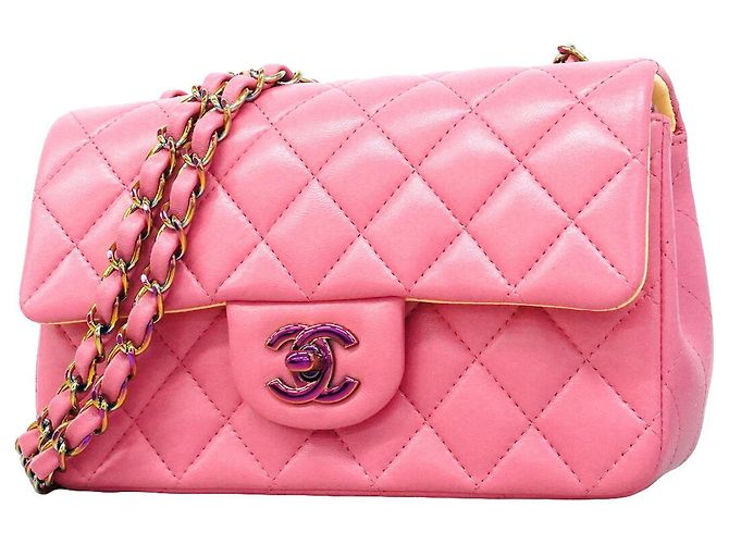 Bolsa de Ombro Chanel Matelassé Rosa