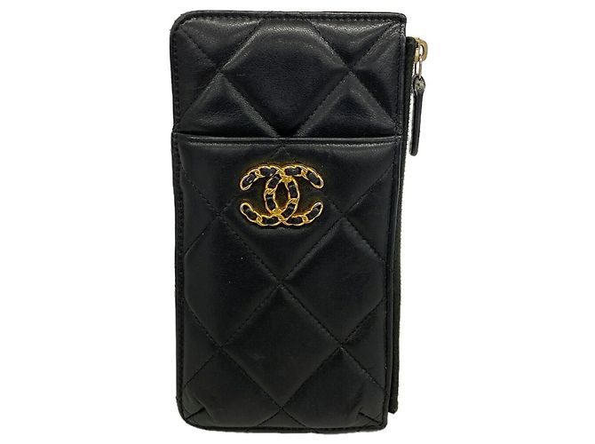 Portafoglio lungo Chanel in pelle d'agnello nera Nero