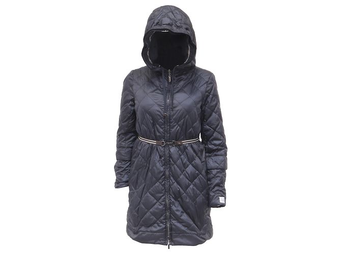 Max Mara Quilted Puffer Jacket in Black Polyester