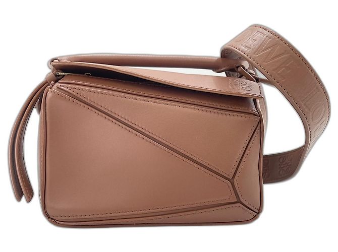Borsa a tracolla Loewe Puzzle Mini in marrone