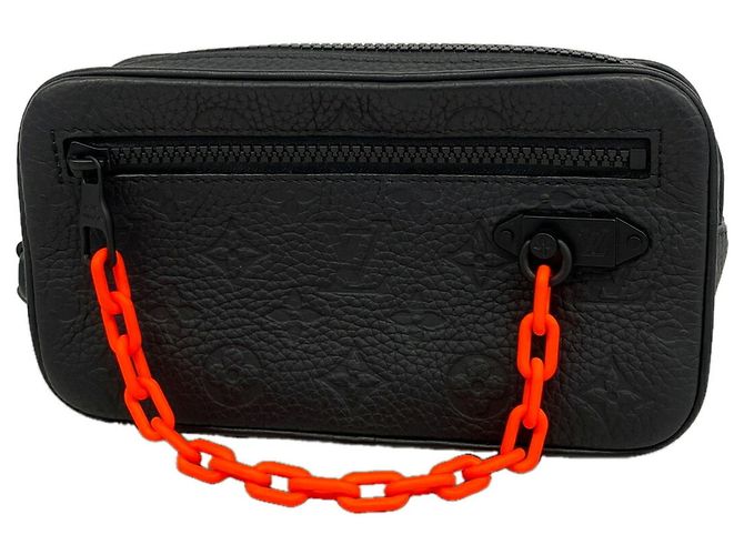 Louis Vuitton Monogram Taurillon Pochette Volga Clutch Bag Nero