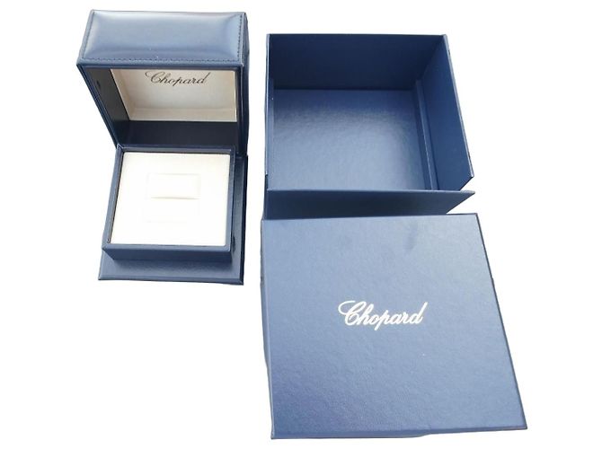 Caixa de joias Chopard em couro azul marinho para anel Bege